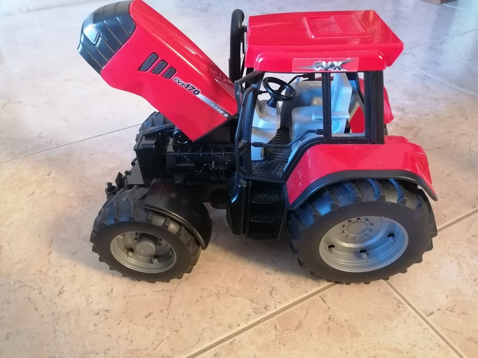 Trator Bruder cvx170