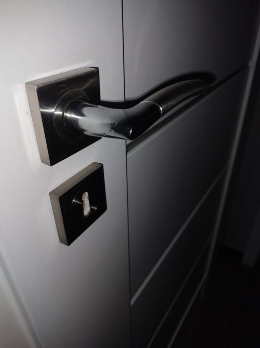 Klamka uchwyt drzwiowy