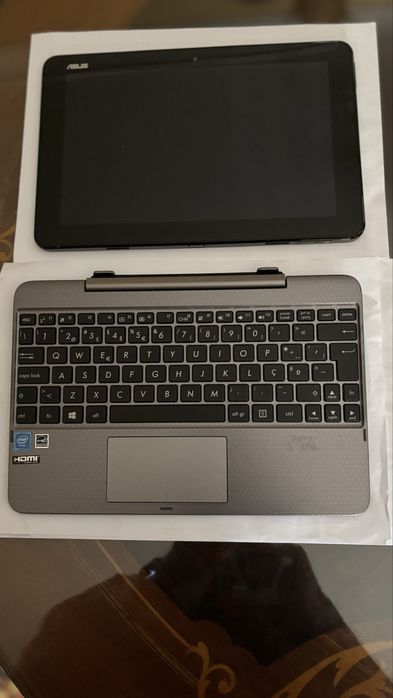 Computador portátil ASUS 10” - c/novo!