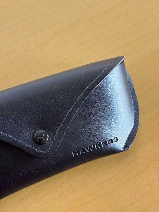 Caixa de Óculos preta Hawkers