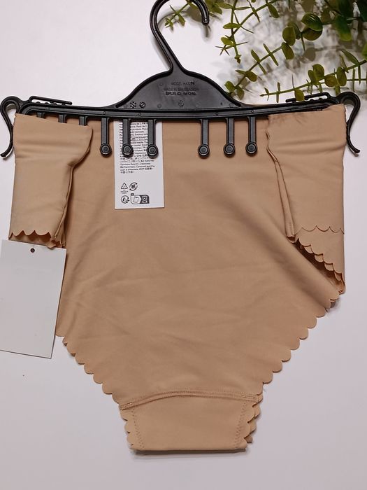 Жіночі трусики від Н&М