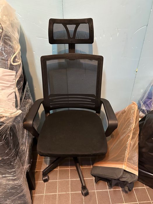 Cadeira operativa de escritório