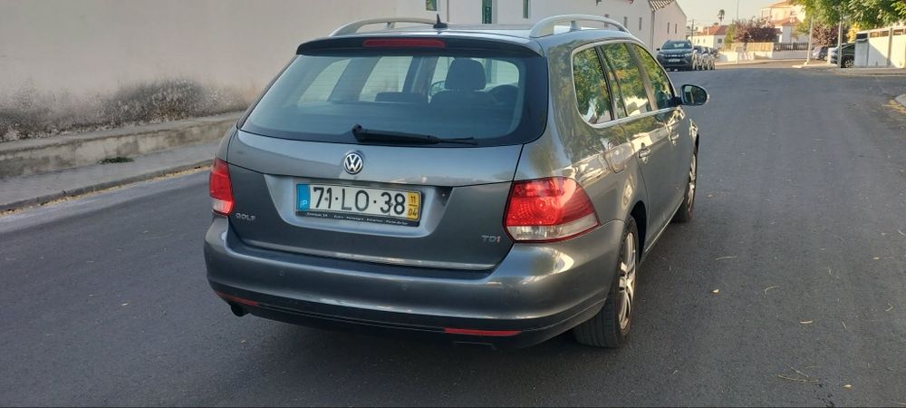 Vw golf Tdi 2011 com livros de revisão em dia