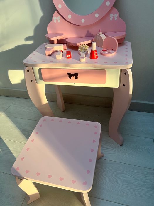 Туалетний столик дерев’яний playtive трюмо