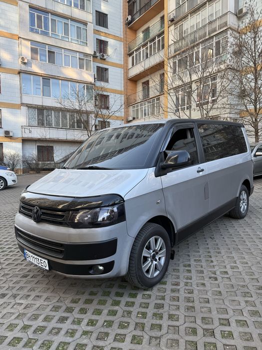 Volkswagen  multivan продам бус от хозяина