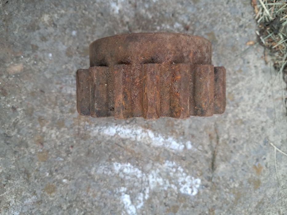 Шестерня заднего хода на18зубов. ЮМЗ-6