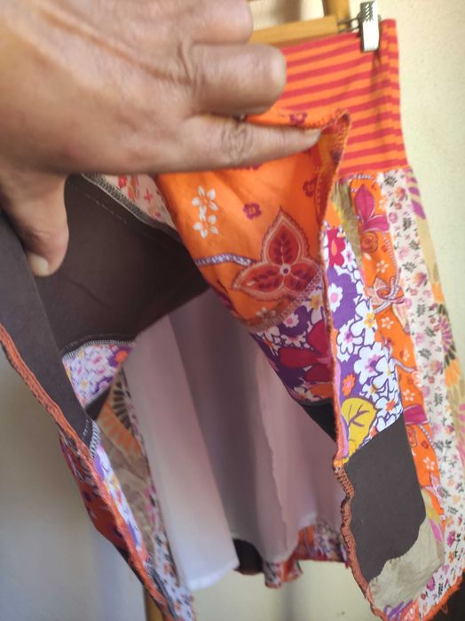 Saia colorida M efeitos floridos