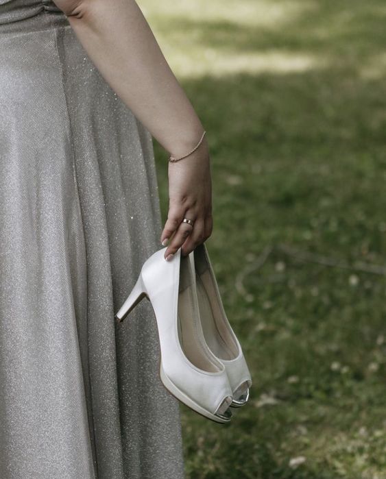 Сукня «Версаль». Стан новий, одягалась одноразово.