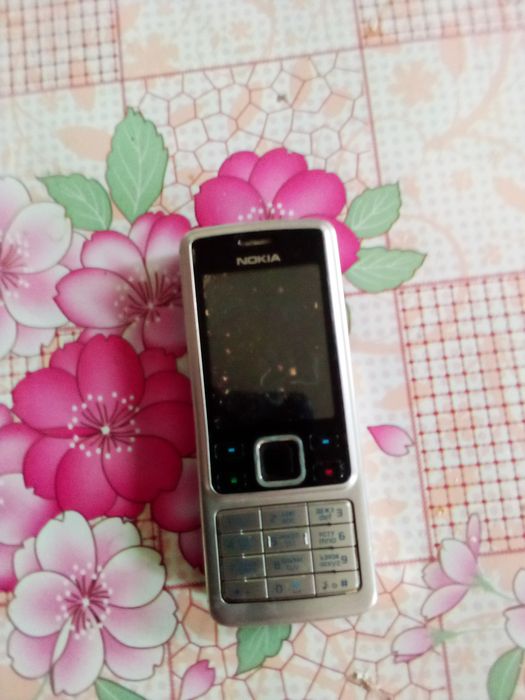 Продам телефон в хорошем состоянии