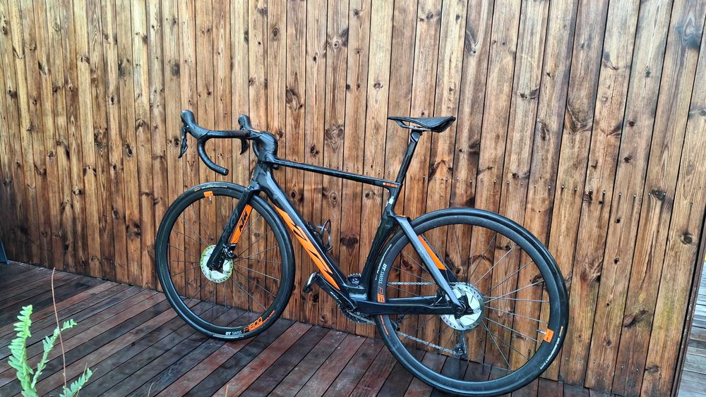 Vendo bicicleta ktm LISSE MASTER em óptimas condições