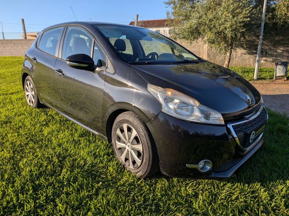 Peugeot 208 Caixa automática — photo 3
