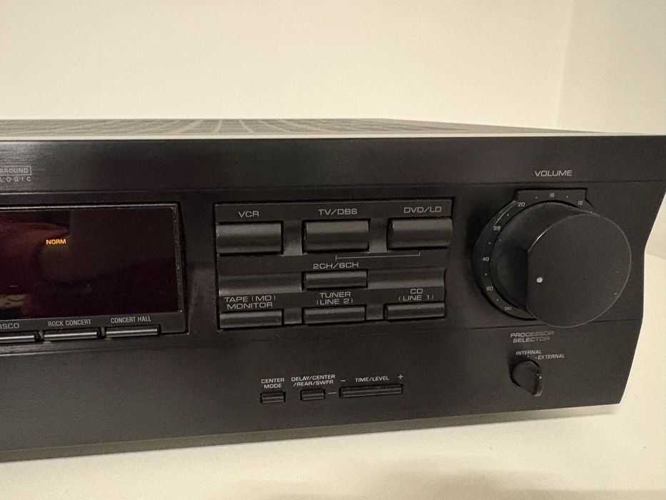 Amplificador Yamaha DSP-E492
