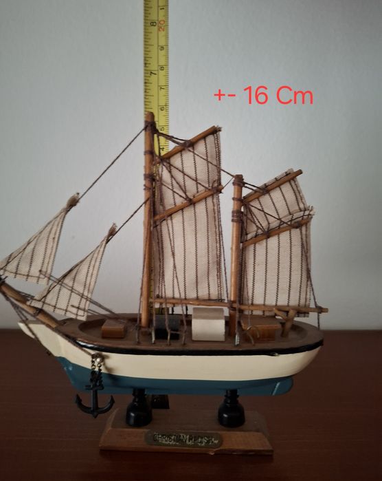 Navio Caravela Barco Madeira