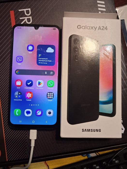 Смартфон Samsung A24 + карта памяті
