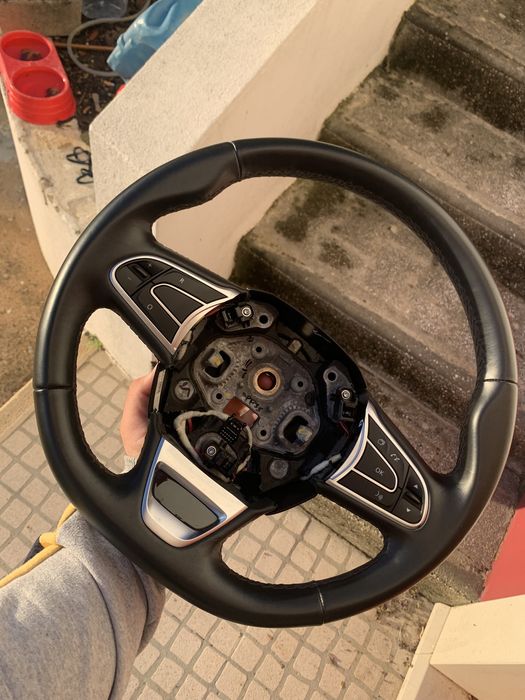 Volante Renault novo