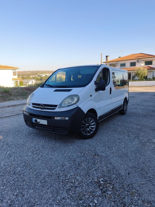 Opel Vivaro 1.9CDTi 100CV//6 lugares