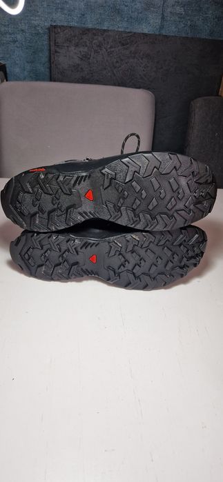 Salomon 46.       .
