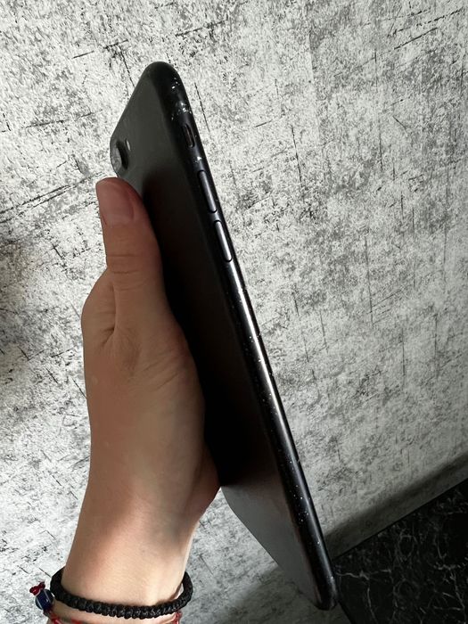 Телефон IPhone 7+ plus,128g рабочий