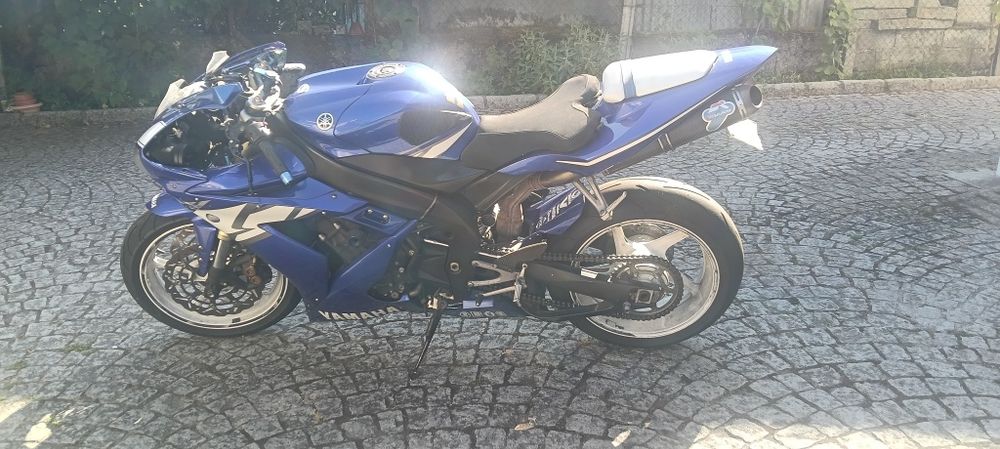 Yamaha R1 2005 - acidentada