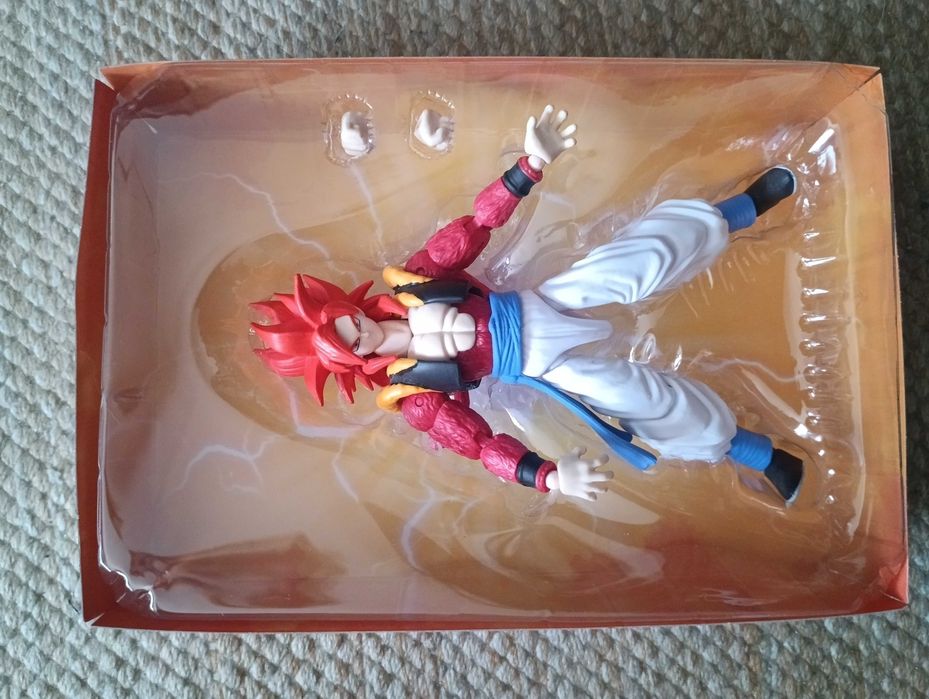 Dragon Ball Super Saiyan 4 Gogeta – Dragon Stars Bandai (com caixa)
