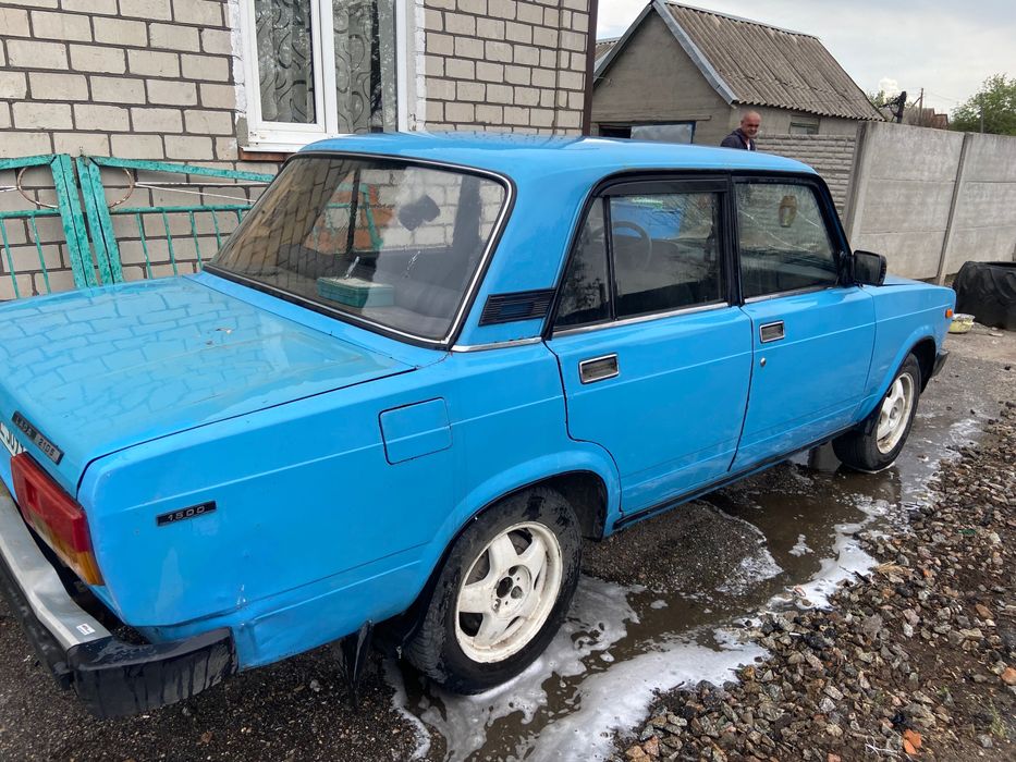 Продам ВАЗ 2105 бензин