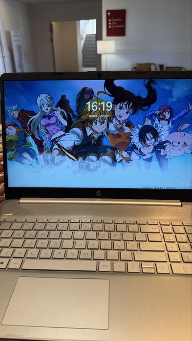 Vendo portátil HP 15s ryzen 7 5700u 16GB 512gb