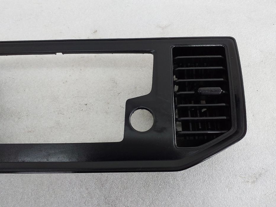 Moldura da consola central / rádio / aro VOLKSWAGEN Crafter (2E)