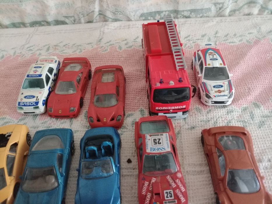 Lote de carrinhos Burago