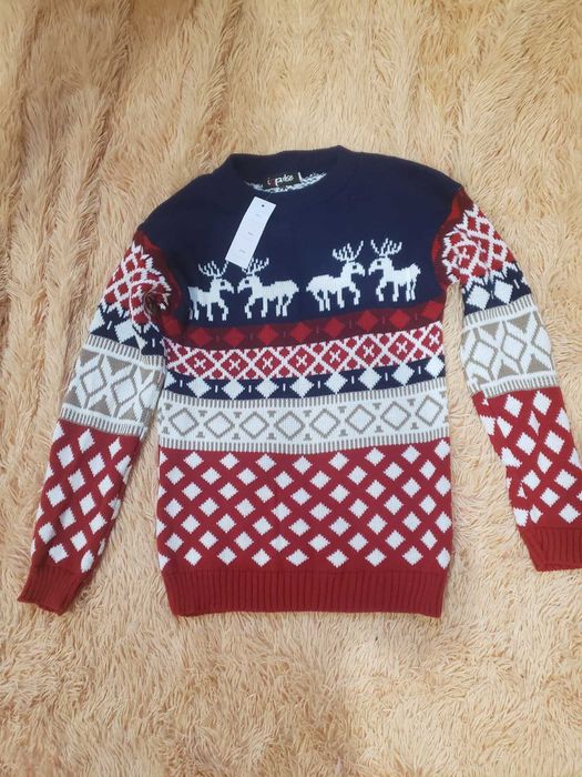 Кофта  нова  на 12/13 років