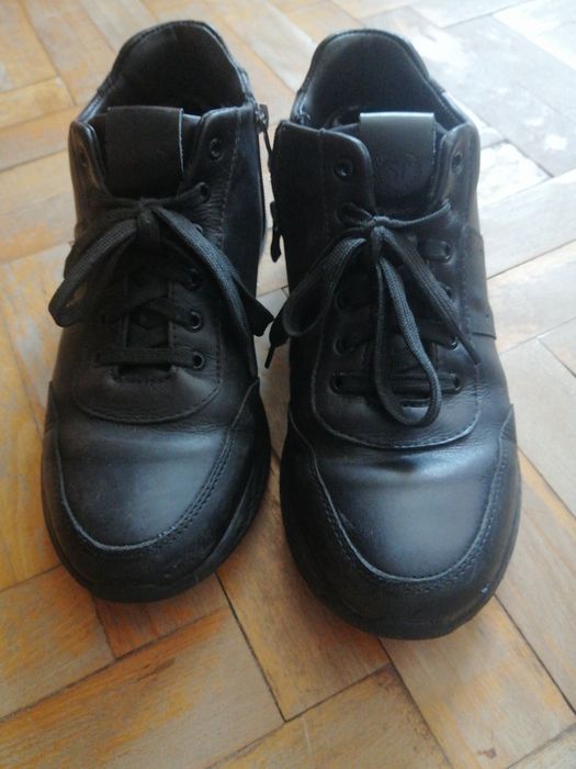 Зимові черевики 39 розмір