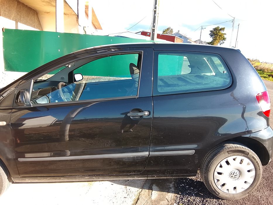 Vende-se carro comercial