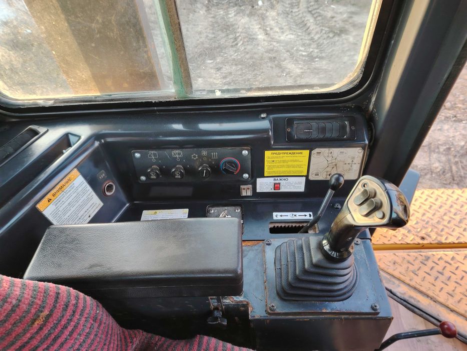 Продам бульдозер 28тон DRESSTA TD-20М 2016р