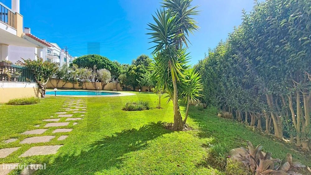 Apartamento T2 Mobilado em Condomínio Privado com Piscina – Amoreira,