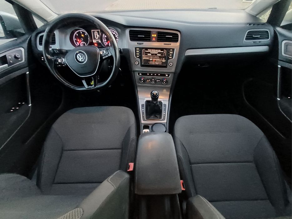 VW GOLF Variant 1.6 TDI