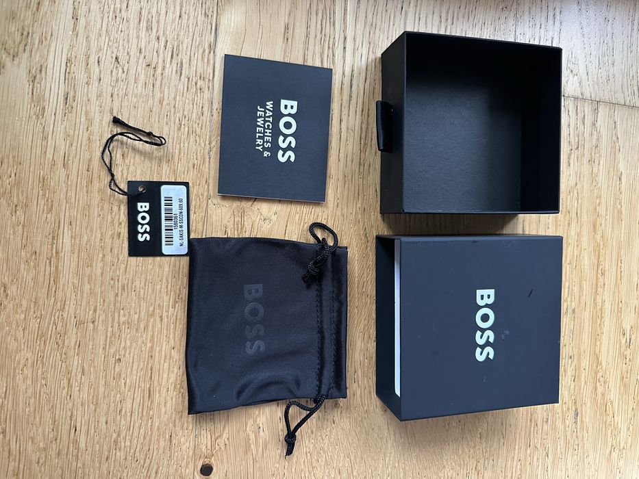 Pudełko na biżuterię Boss box kartonik