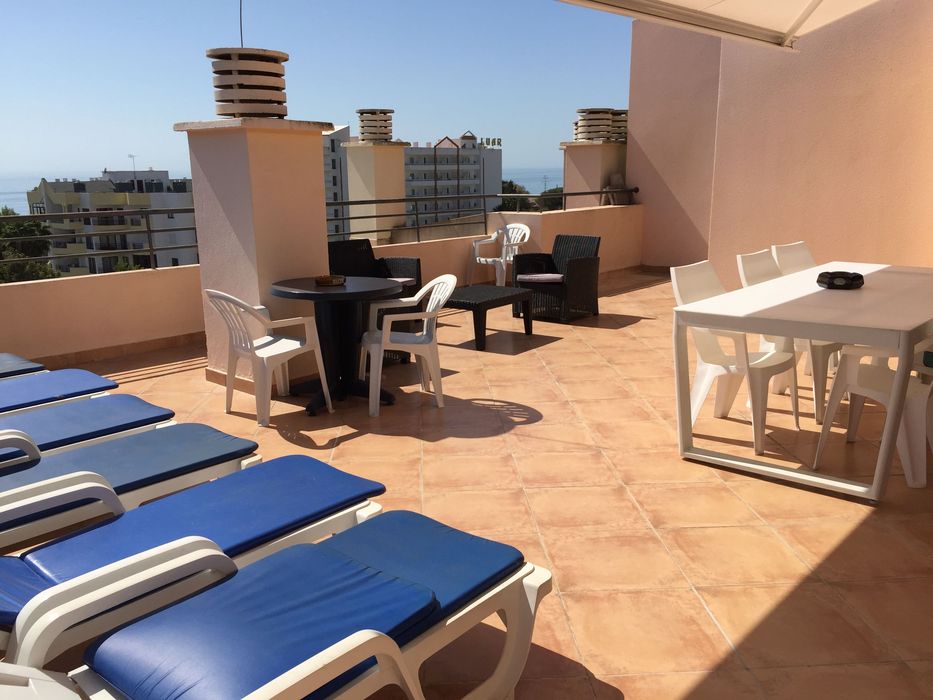 Aluga-se apartamento T3 Praia da Rocha Portimão