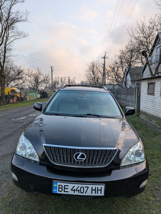 Подам Lexus rx 350