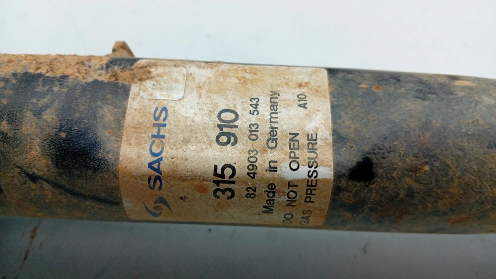 Amortecedor frente esquerdo VOLKSWAGEN Golf VII (5G1, BQ1, BE1, BE2)