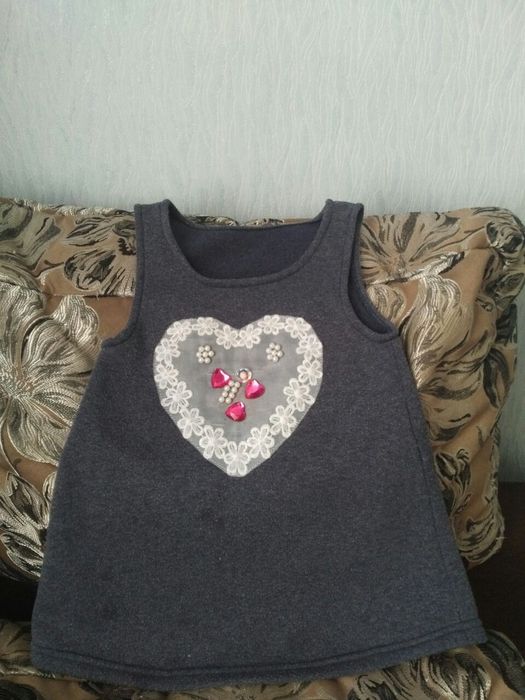 Продам плаття для дівчинки.