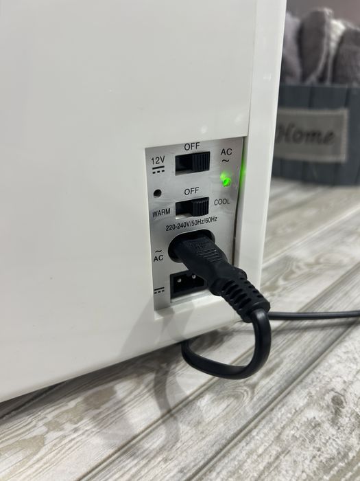Міні-холодильник для косметики b.fridge 4 л, білий