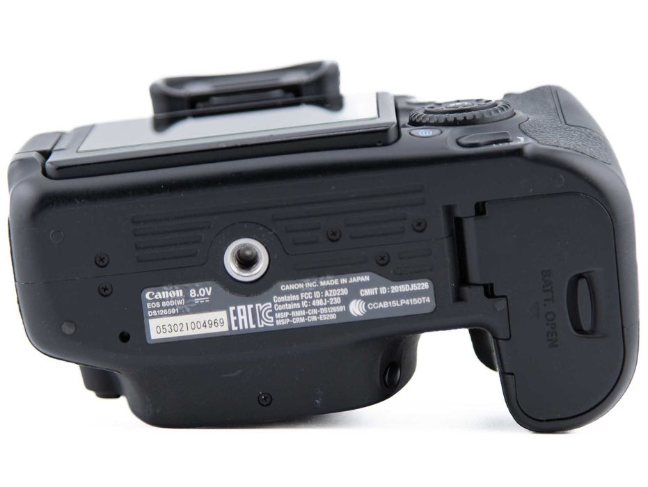 Lustrzanka Canon EOS 80D z ładowarką - przebieg 36137 zdjęć
