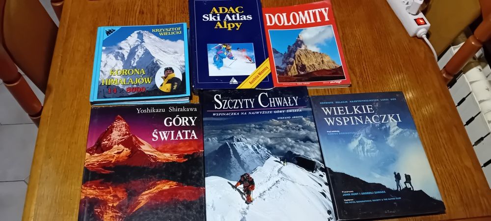 Zestaw  6 książek  , albumów , poradników  o górach