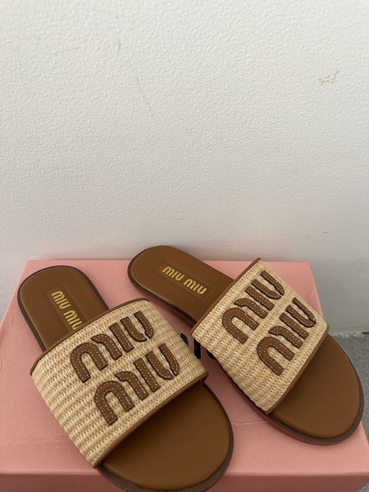 Chinelos miu tamanho 36