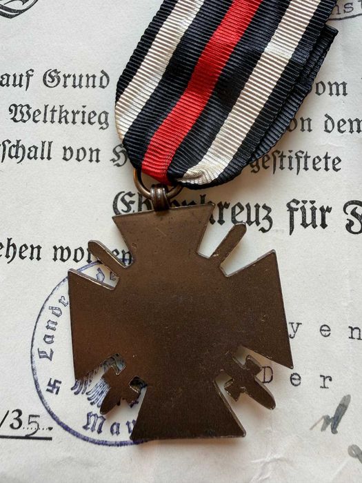 Cruz de Ferro 2.ª Classe e Cruz de Honra do Combatente com certificados!