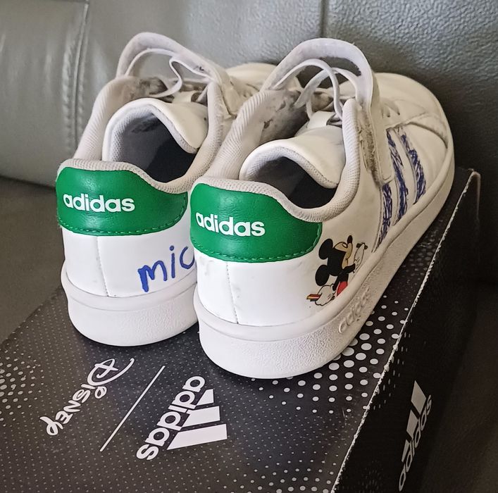 Adidas Disney rozmiar 32
