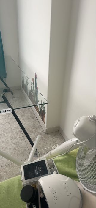 Mesa de sala com cadeiras
