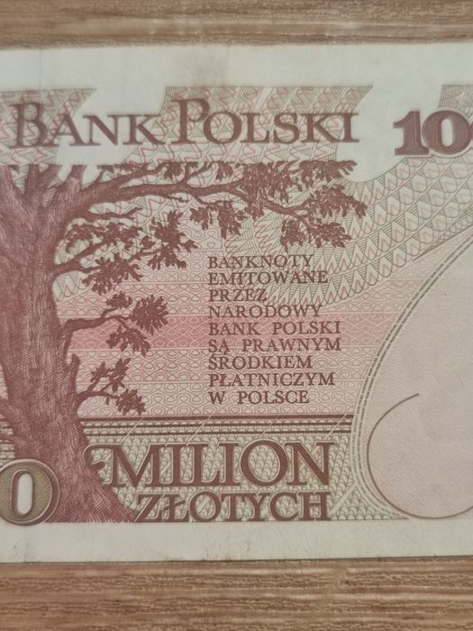2 notas uma de 1 milhão zlotys e outra de 50 mil