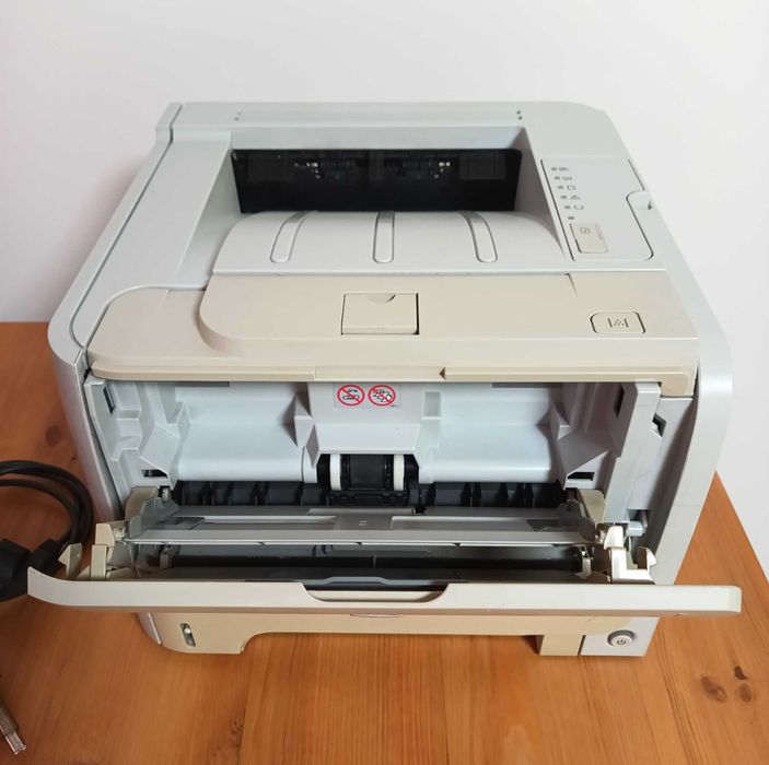 Лазерний принтер HP LaserJet P2035n