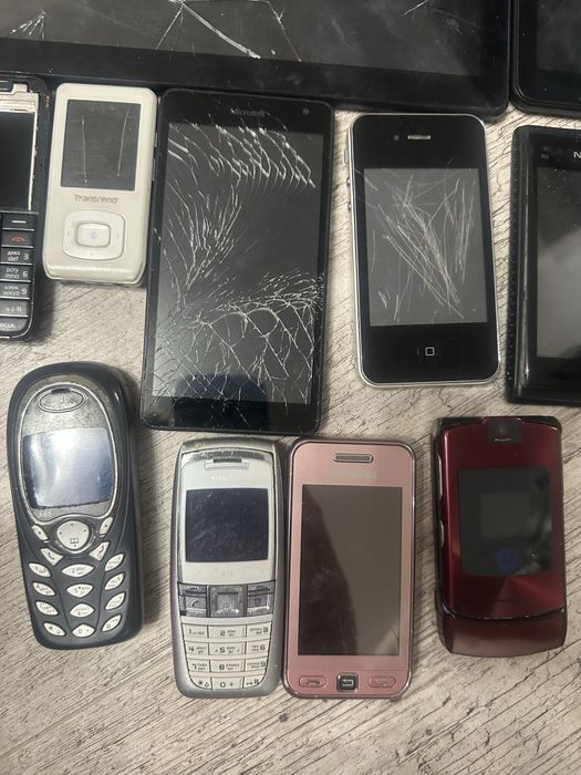 Телефони, планшет