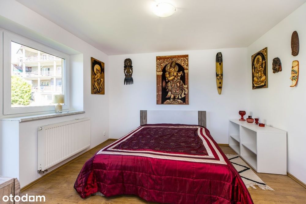 Na sprzedaż dom wolnostojący około 200 m2 w miejscowości Iwkowa.